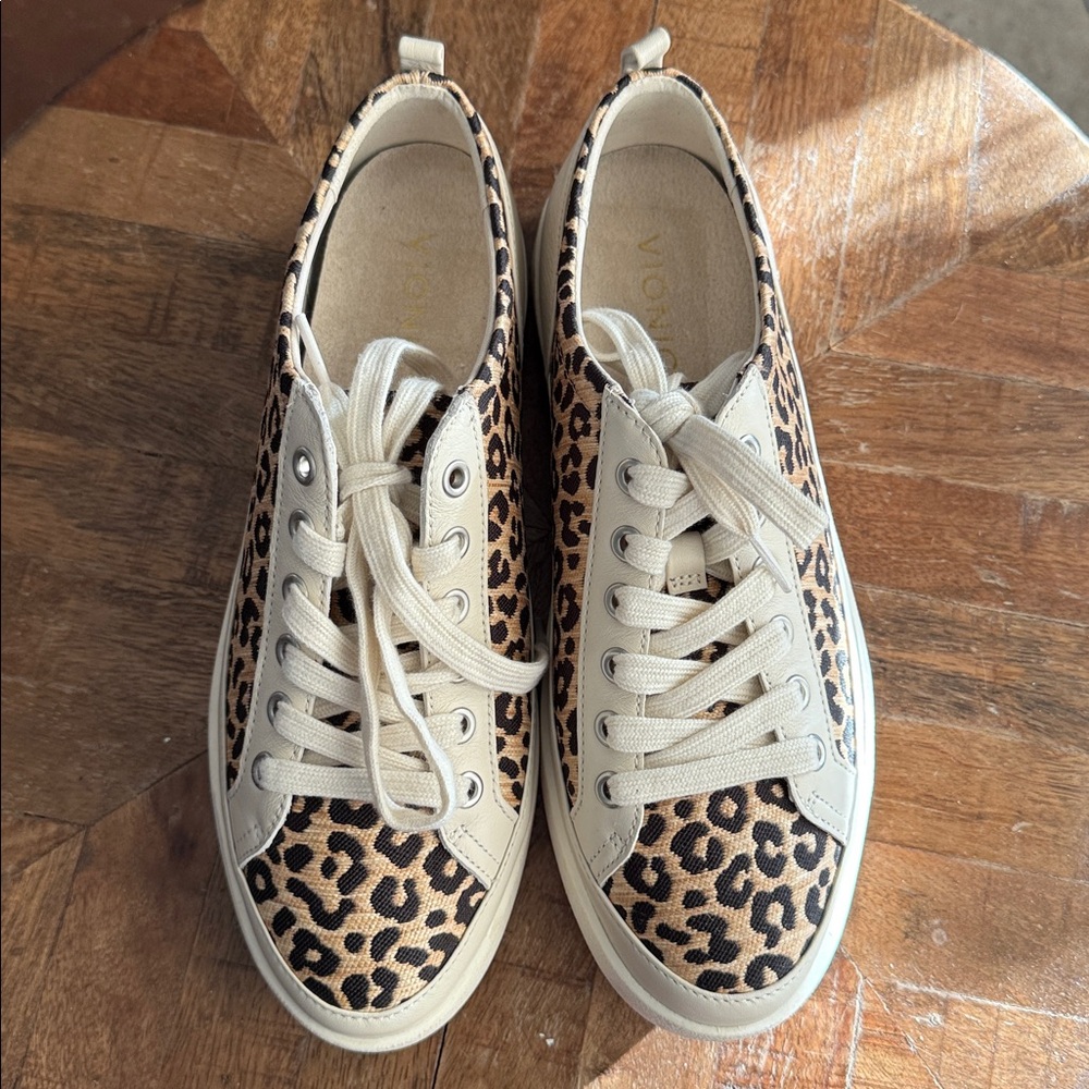 Vionic Winny Leather Leopard Sneakers 8.5 - Picture 7 of 14